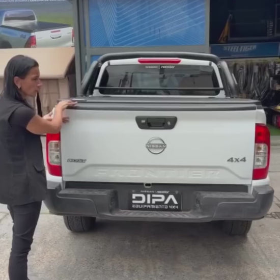Tapa rígida Top Tiger instalada en Nissan Frontier