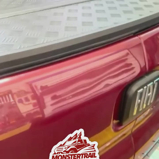Tapa plegable Kraken instalada en Fiat Toro