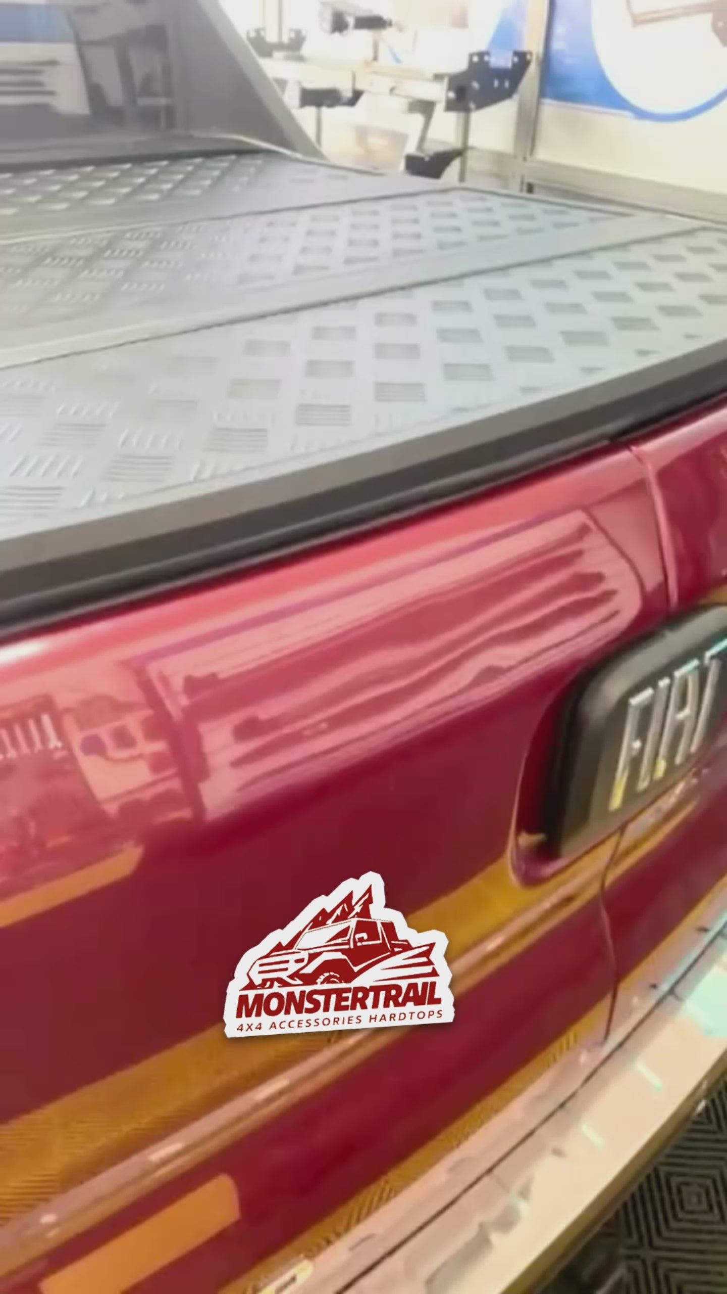 Tapa plegable Kraken instalada en Fiat Toro