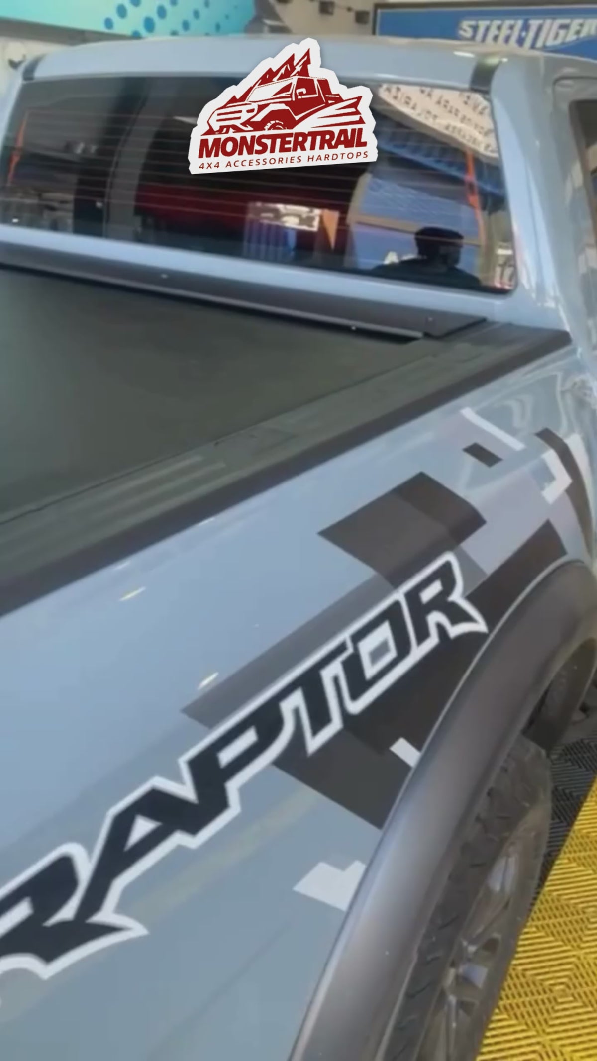 Tapa retráctil Kraken instalada en Ford Ranger Raptor